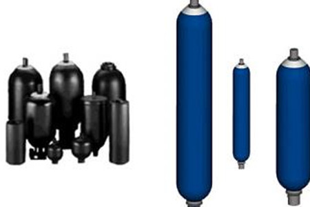 蓄能器中為什么使用氮?dú)?，你知道嗎?/></p><p>　　維持液壓油的穩(wěn)定性：在一些液壓系統(tǒng)中，蓄能設(shè)備中的氮?dú)膺€可以幫助維持液壓油的穩(wěn)定性。通過合理的氣壓調(diào)節(jié)，可以確保液壓系統(tǒng)在各種工作條件下都能夠保持正常的運(yùn)行狀態(tài)。</p><p>　　總的來說，蓄能器中氮?dú)獾淖饔枚喾矫娑鴱V泛，從儲(chǔ)存能量到平衡壓力再到緩沖震動(dòng)等，都得益于氮?dú)庠诠こ填I(lǐng)域的惰性、豐富資源、穩(wěn)定性和良好的物理性質(zhì)。選擇氮?dú)庾鳛樾钅茉O(shè)備的工作介質(zhì)，不僅有助于提高系統(tǒng)的性能，還能夠確保系統(tǒng)的安全可靠運(yùn)行。</p></div>
          <div   id=