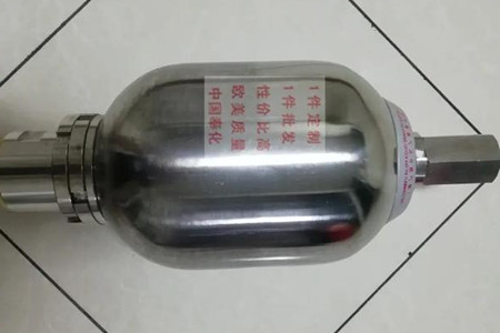 用什么方法來檢查不銹鋼囊式蓄能器膨脹壓力？