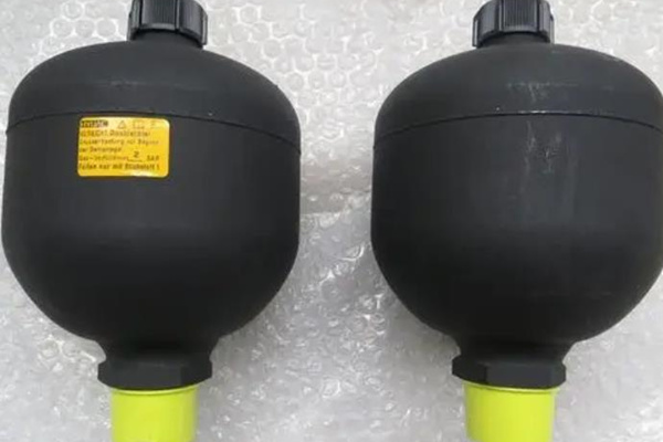 蓄能器充氣工具不會(huì)使用？這份使用指南要收好！